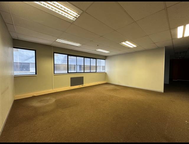 418M² OFFICE TO LET IN SANDTON CENTRAL